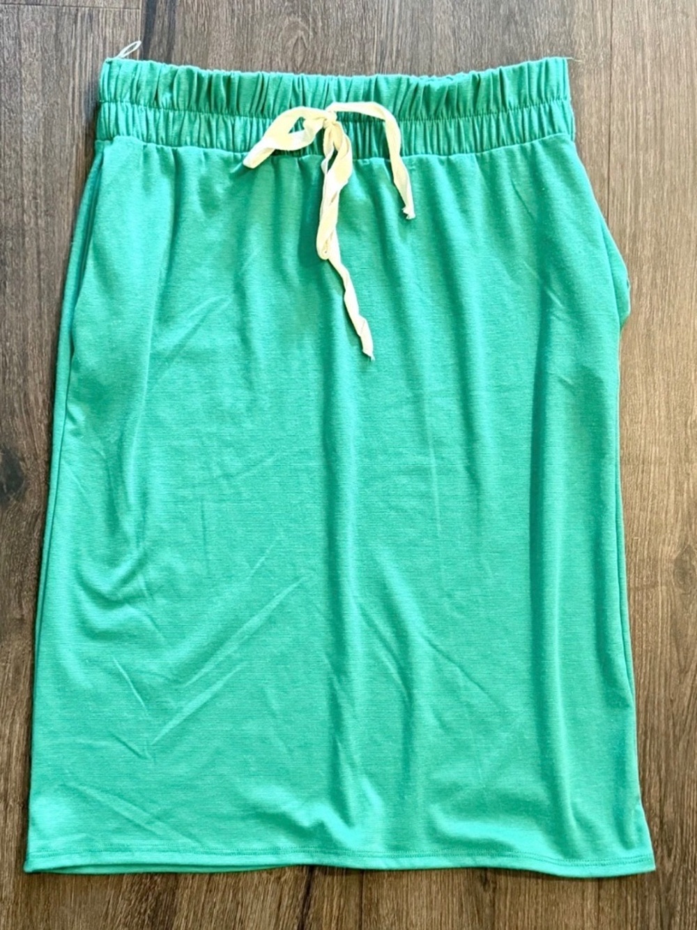 Betsey's Boutique Women's Sweatshirt Skirt With Pockets - Green - Size XL